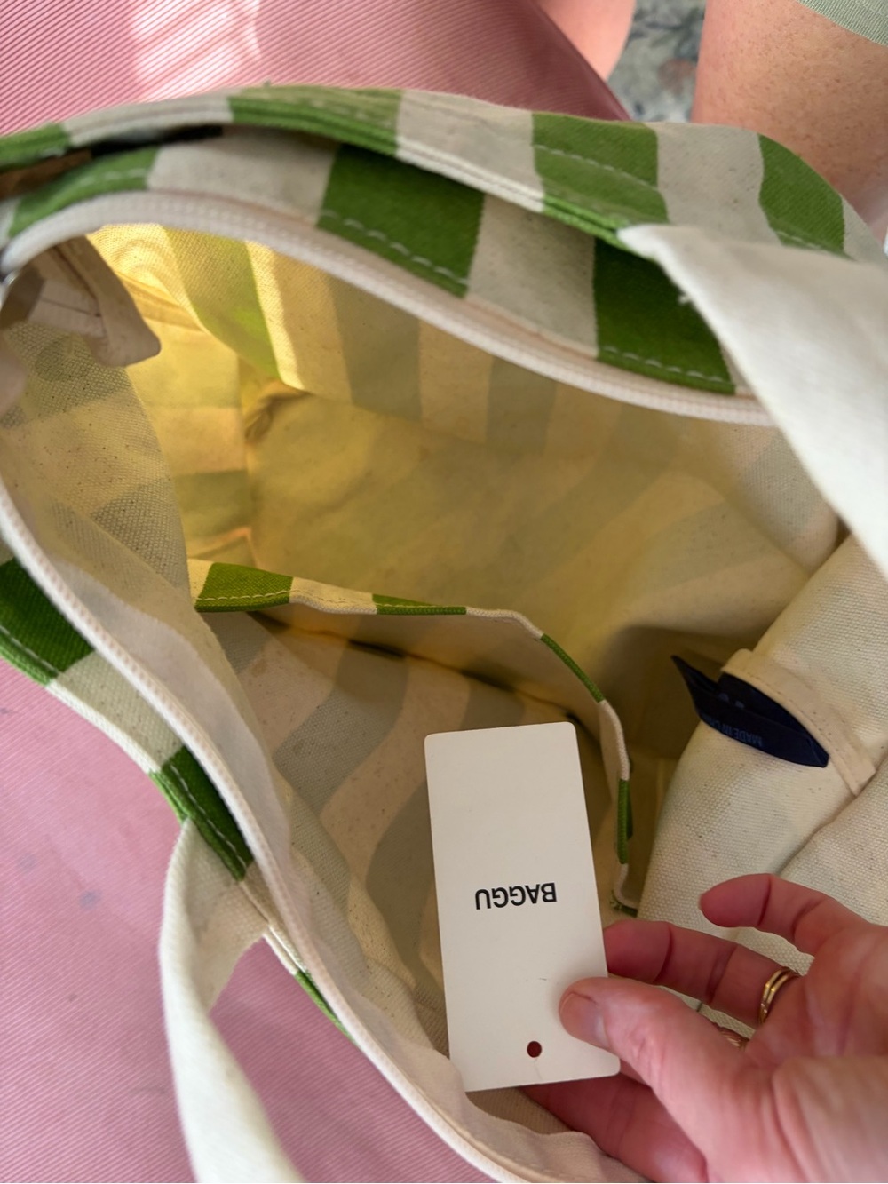 BAGGU Green and Cream Vertical Stripe Canvas Tote - Picture 2 of 5